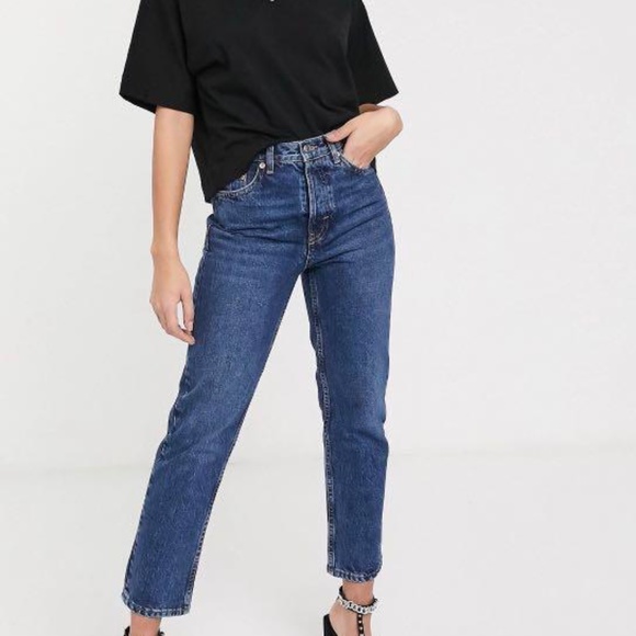 Topshop Denim - TOPSHOP Editor Straight leg jeans in bright mid blue wash